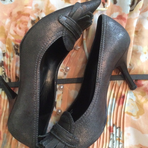 Jessica Bennett - Picture 2 of 4